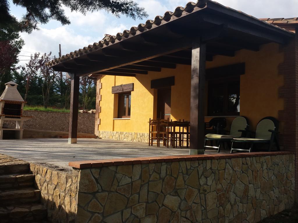 Affittacamere Casa Climent Aviá Esterno foto