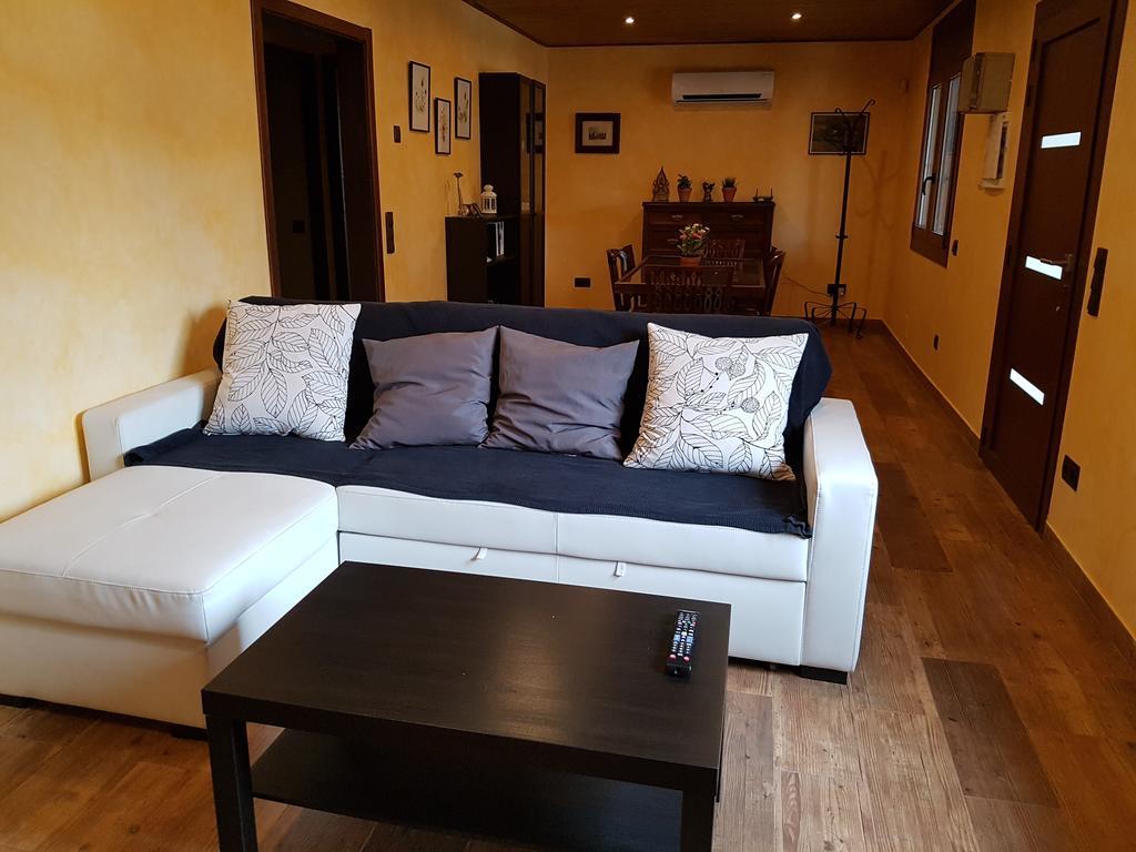 Affittacamere Casa Climent Aviá Esterno foto