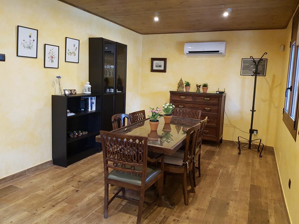 Affittacamere Casa Climent Aviá Esterno foto